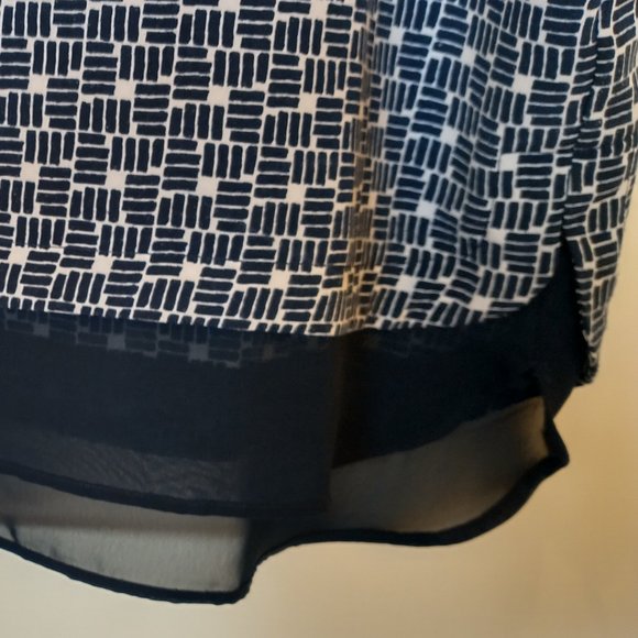 Gap sleeveless flowy patterned women's shirt size XS - Picture 5 of 8